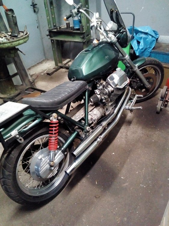 moto guzzi 001.jpg