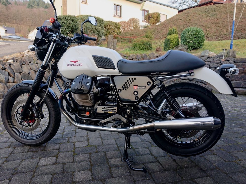 Moto Guzzi V7 Stone_3-2021-06.JPG