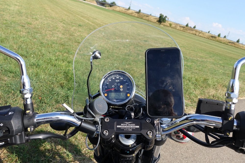 Guzzi Cockpit.JPG