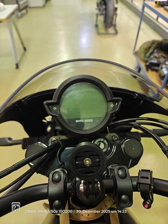 RVRS-Cocpit-Cover-Moto-Guzzi.jpg
