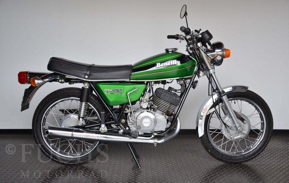Benelli250.jpg